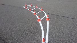 Fahrbahnmarkierung - Ladenbau